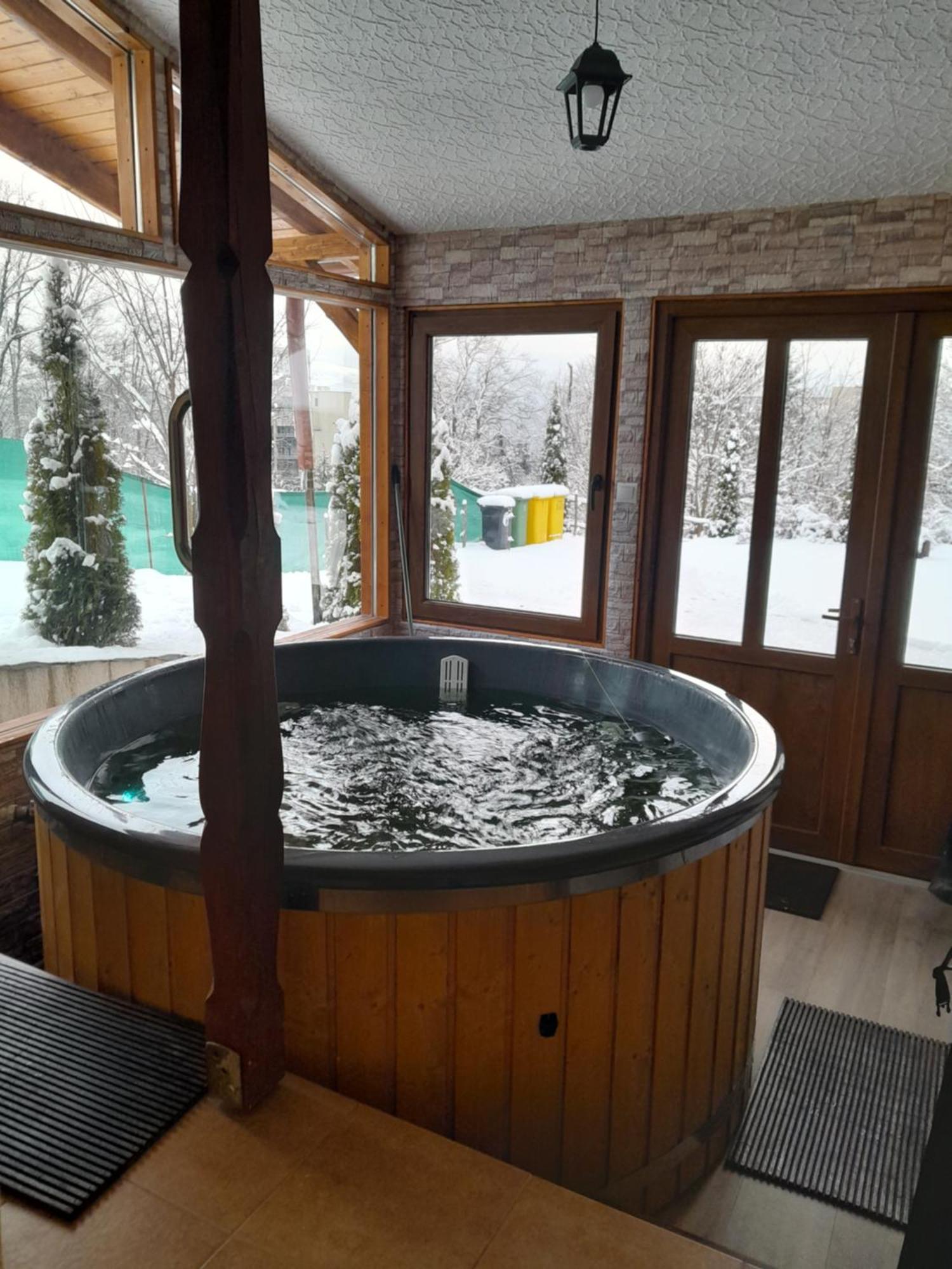 Casa Eldorado Hotell Sovata Eksteriør bilde